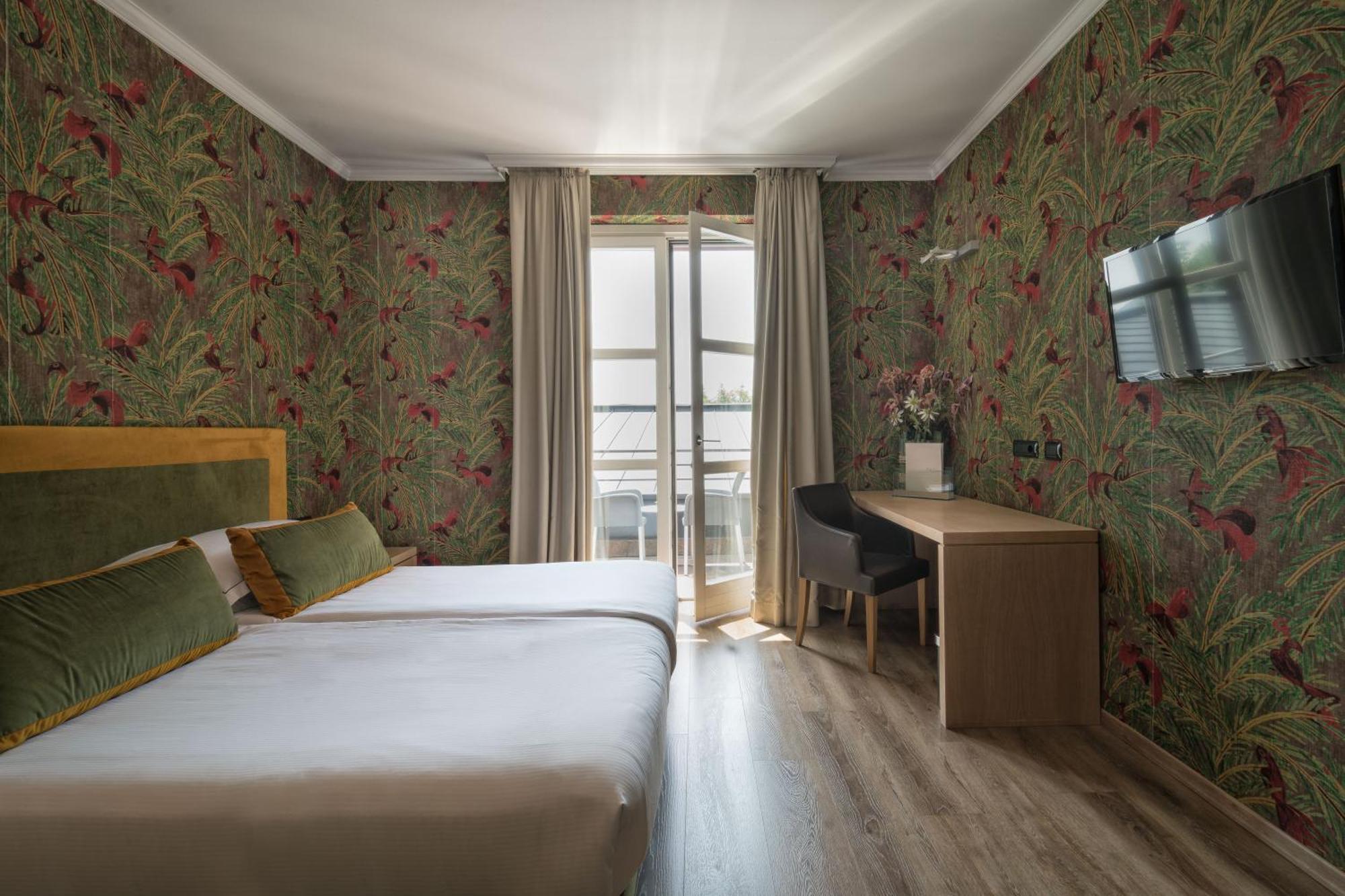 Phi Hotel Piajo Nembro Luaran gambar