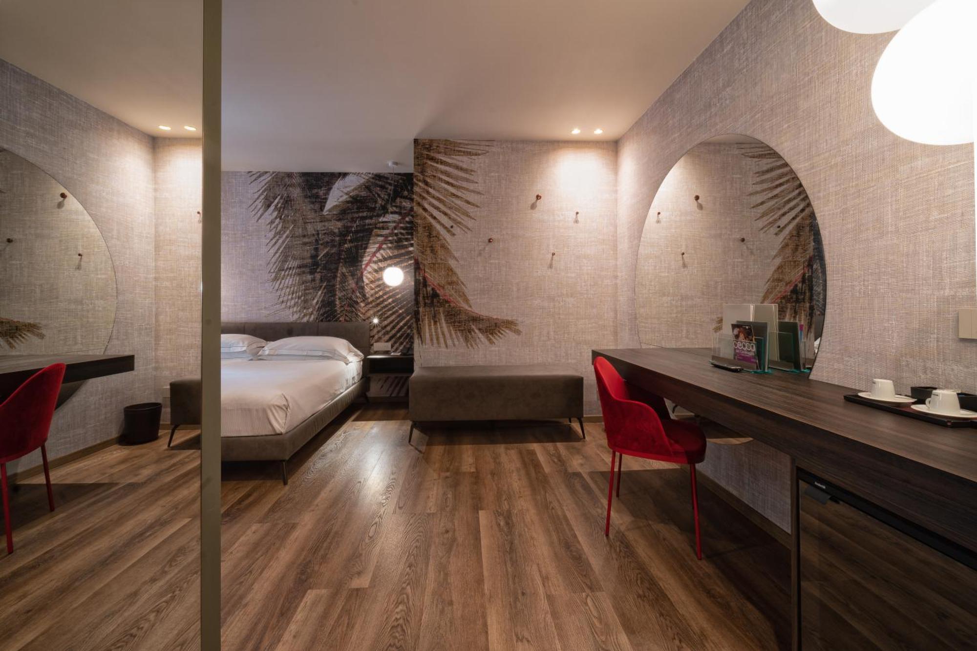 Phi Hotel Piajo Nembro Luaran gambar