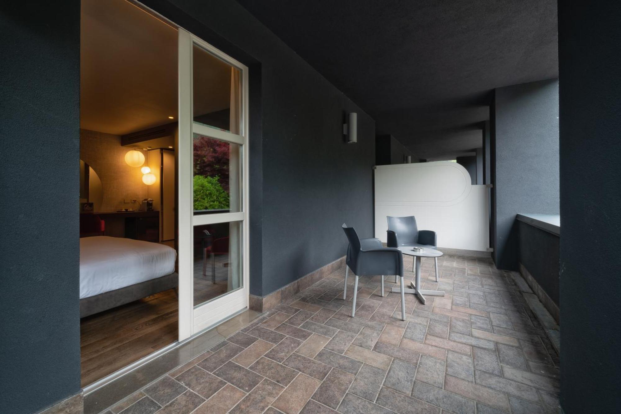 Phi Hotel Piajo Nembro Luaran gambar