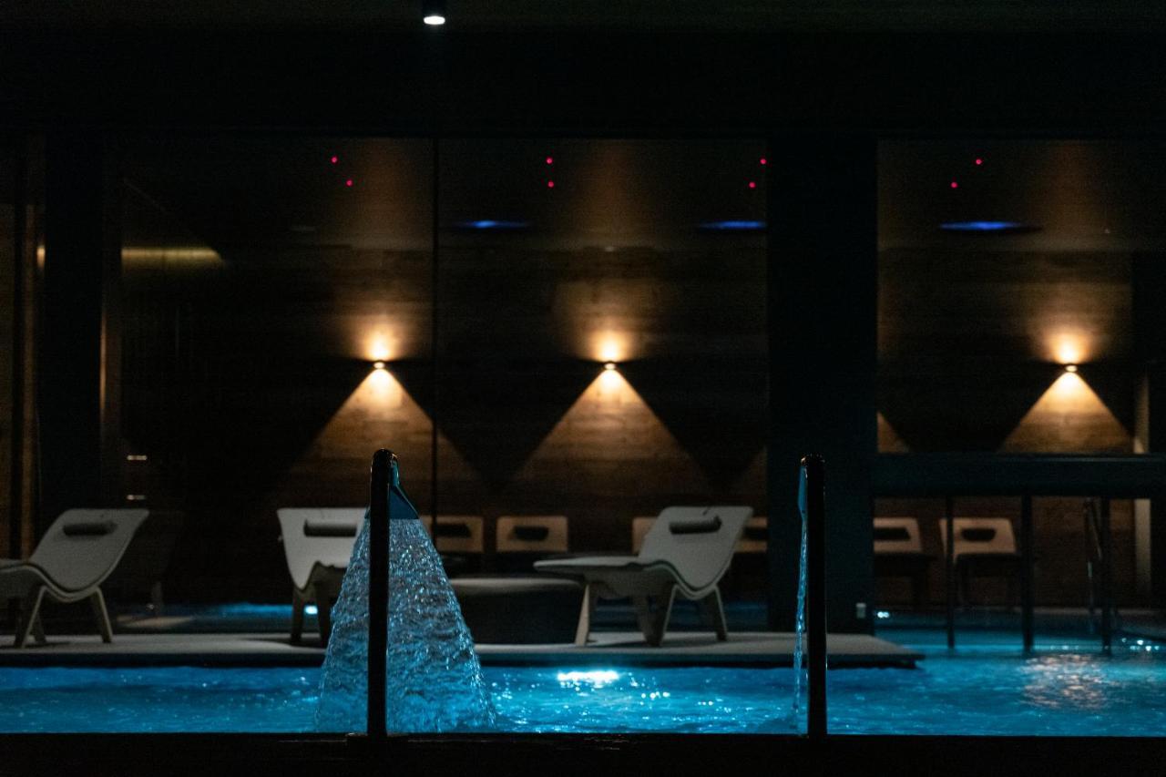 Phi Hotel Piajo Nembro Luaran gambar
